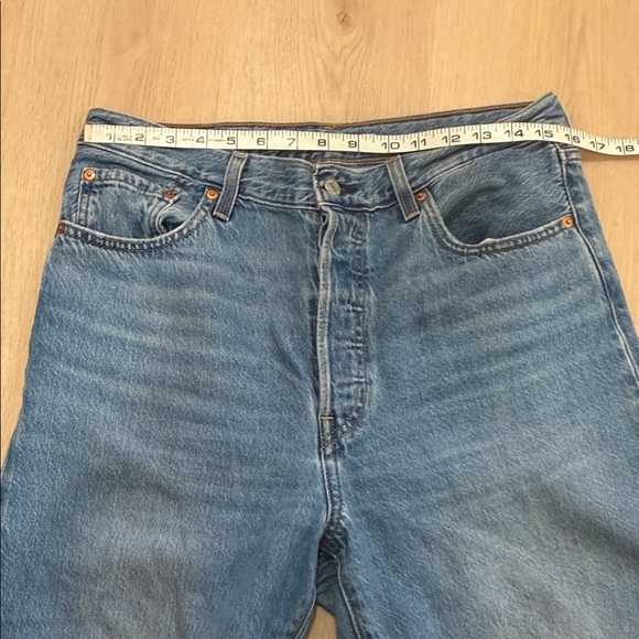 Levi’s size 31 Ribcage Straight Classic Blue Jeans - Picture 4 of 7